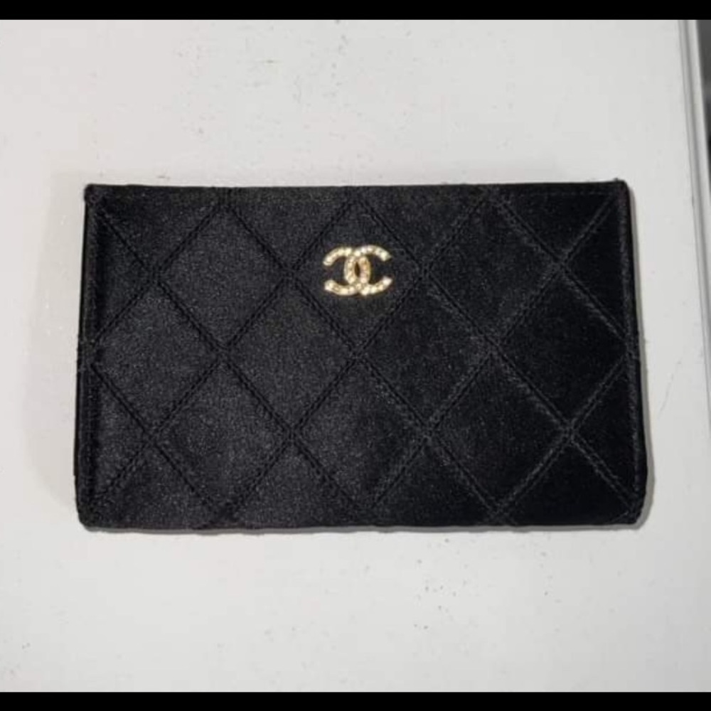 CHANEL authentic rare cosmoline mini wallet designed with rhinestones 20…